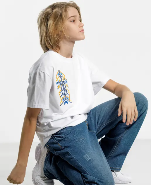 Embroidered T-shirts, polo